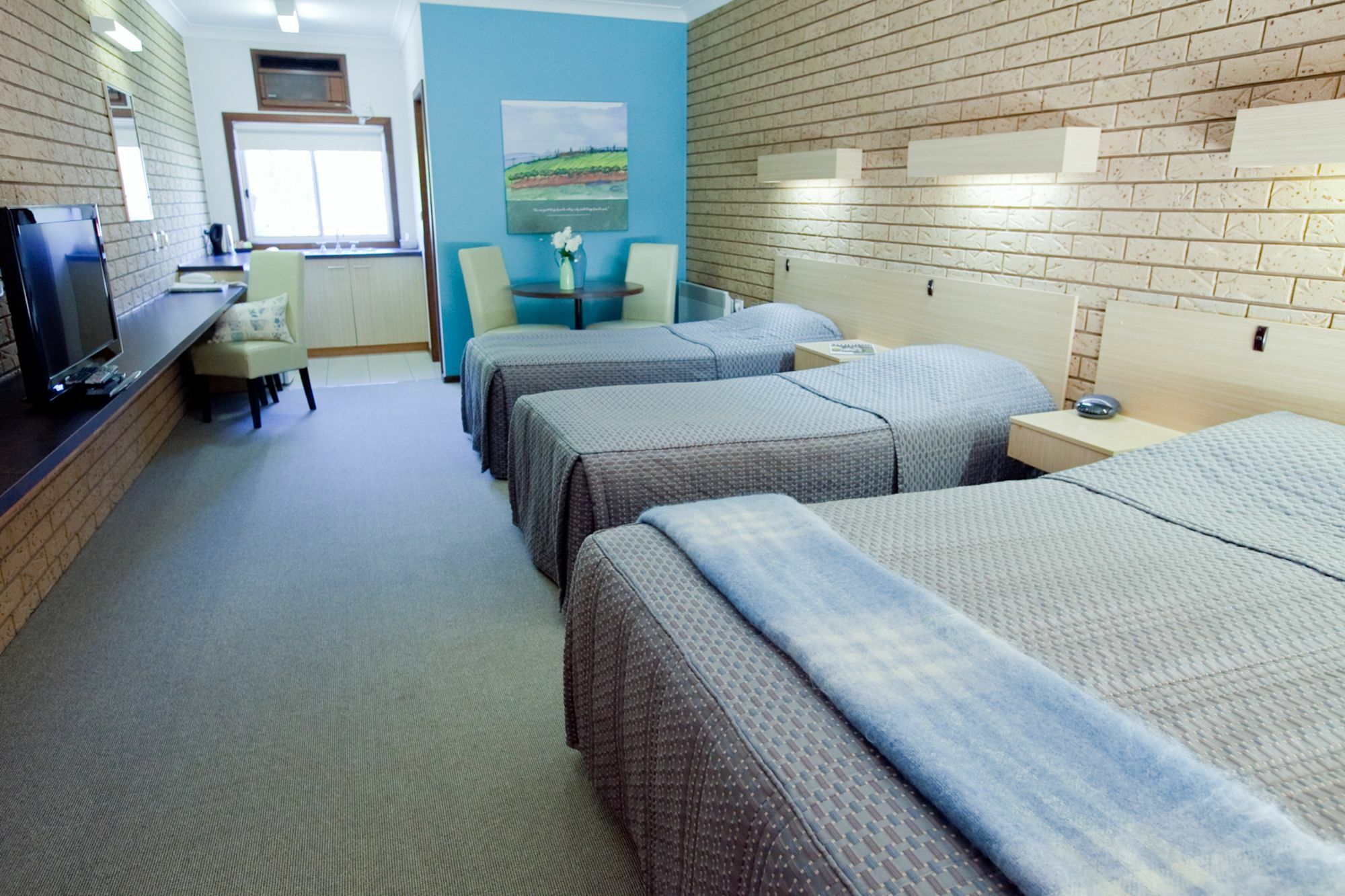 Ovens Valley Motor Inn Брайт Екстер'єр фото